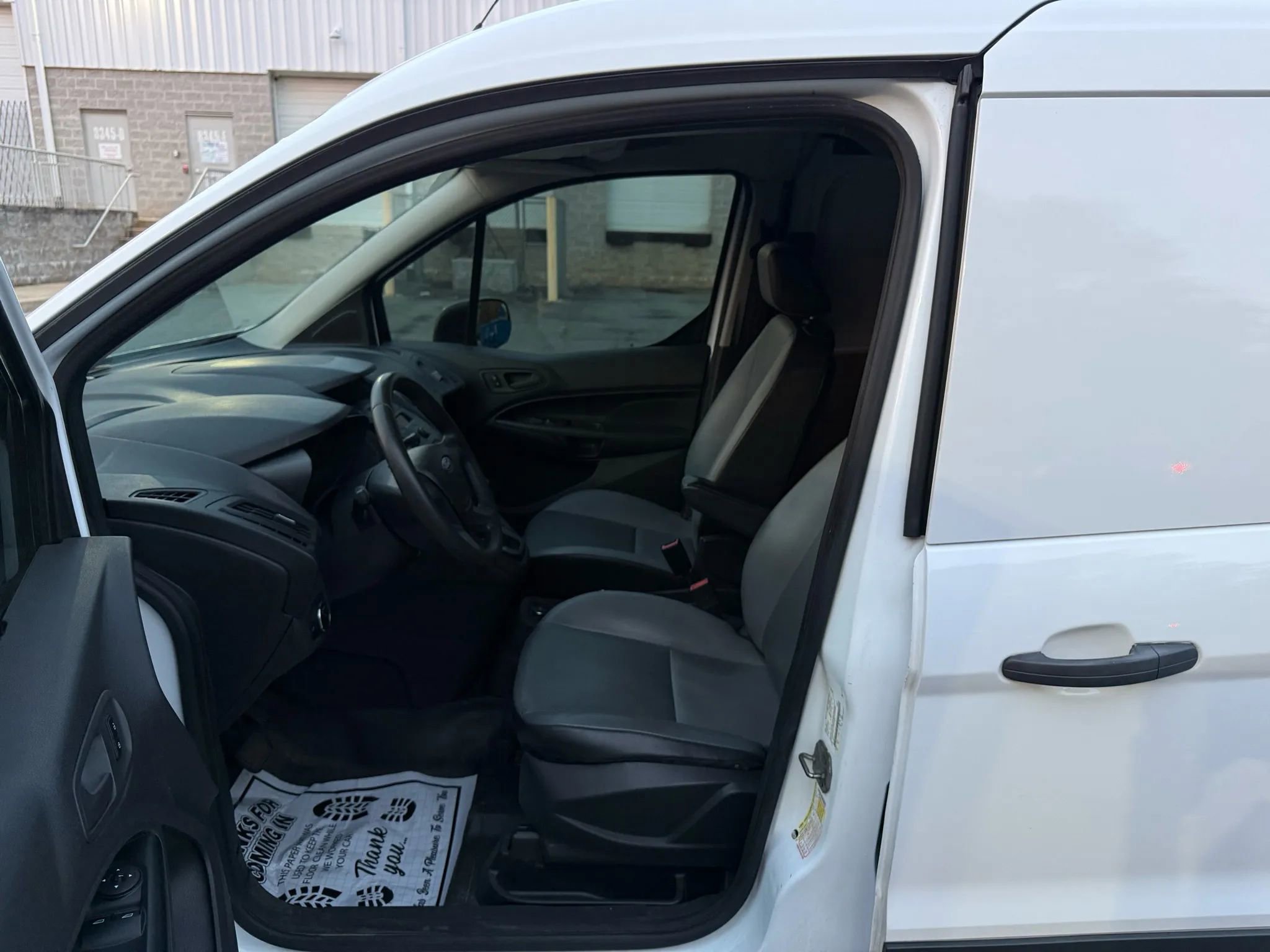 Used 2015 Ford Transit Connect XL image 15