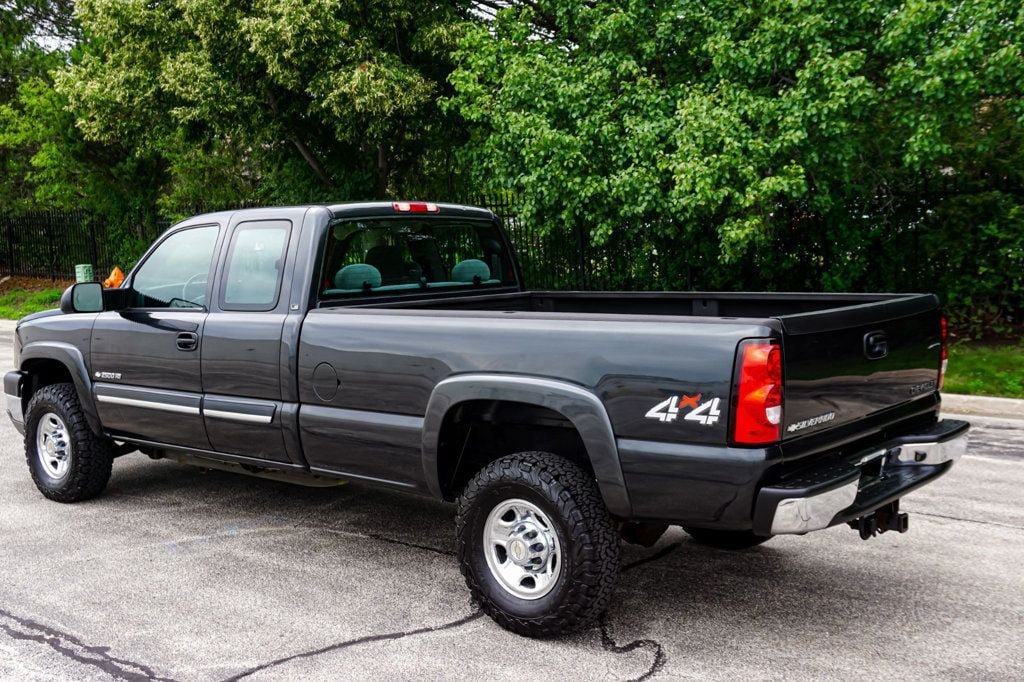 Used 2004 Chevrolet Silverado 2500 LS AWD/4WD image 30