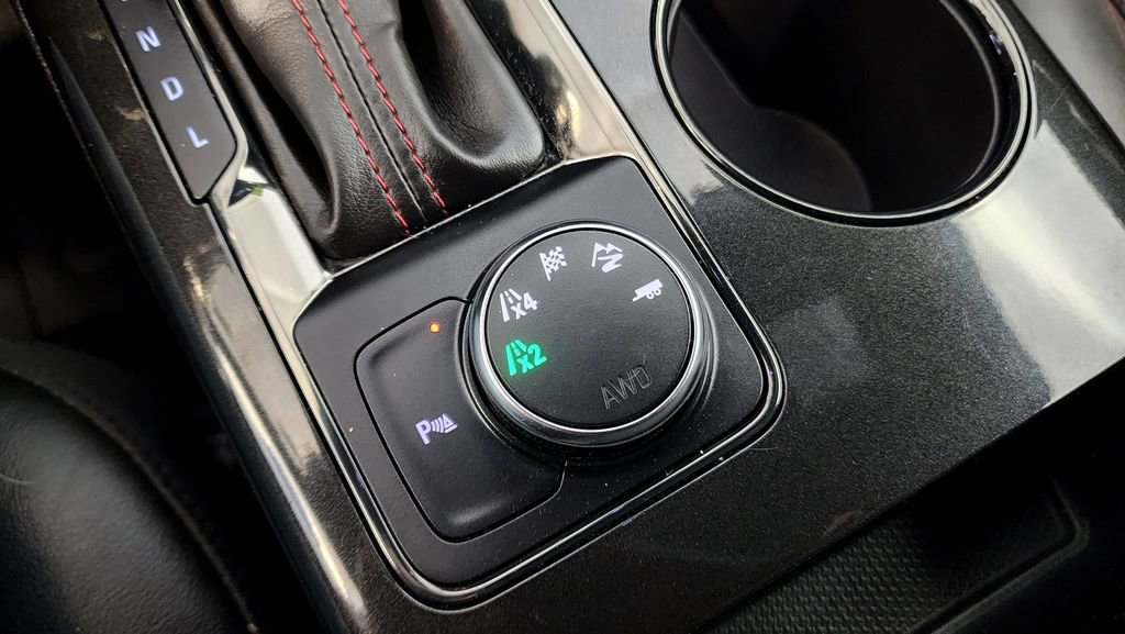 Used 2019 Chevrolet Blazer RS w/ Sun and Wheels Package AWD/4WD image 42