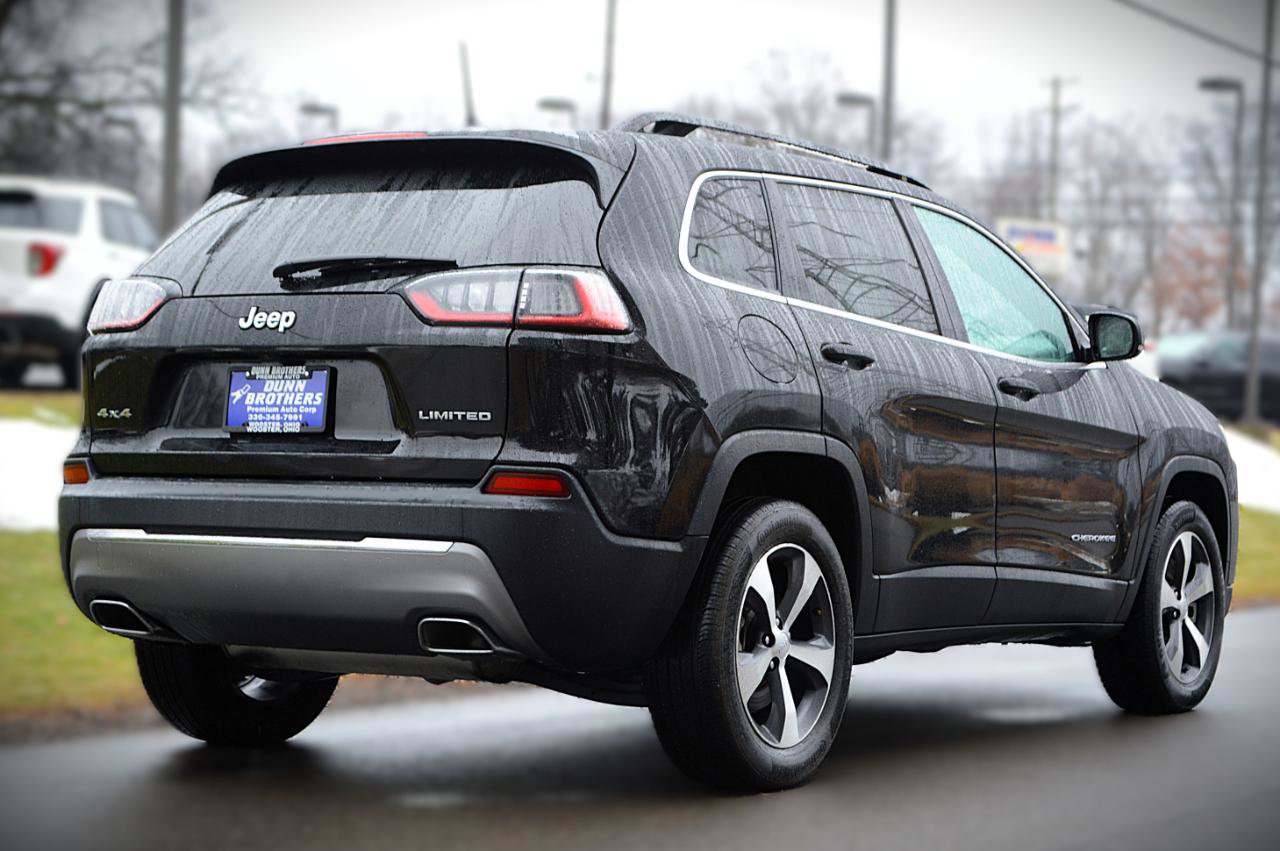 Used 2022 Jeep Cherokee Limited image 5