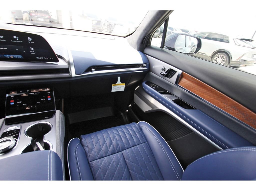 New 2026 Cadillac Vistiq Premium Luxury image 10