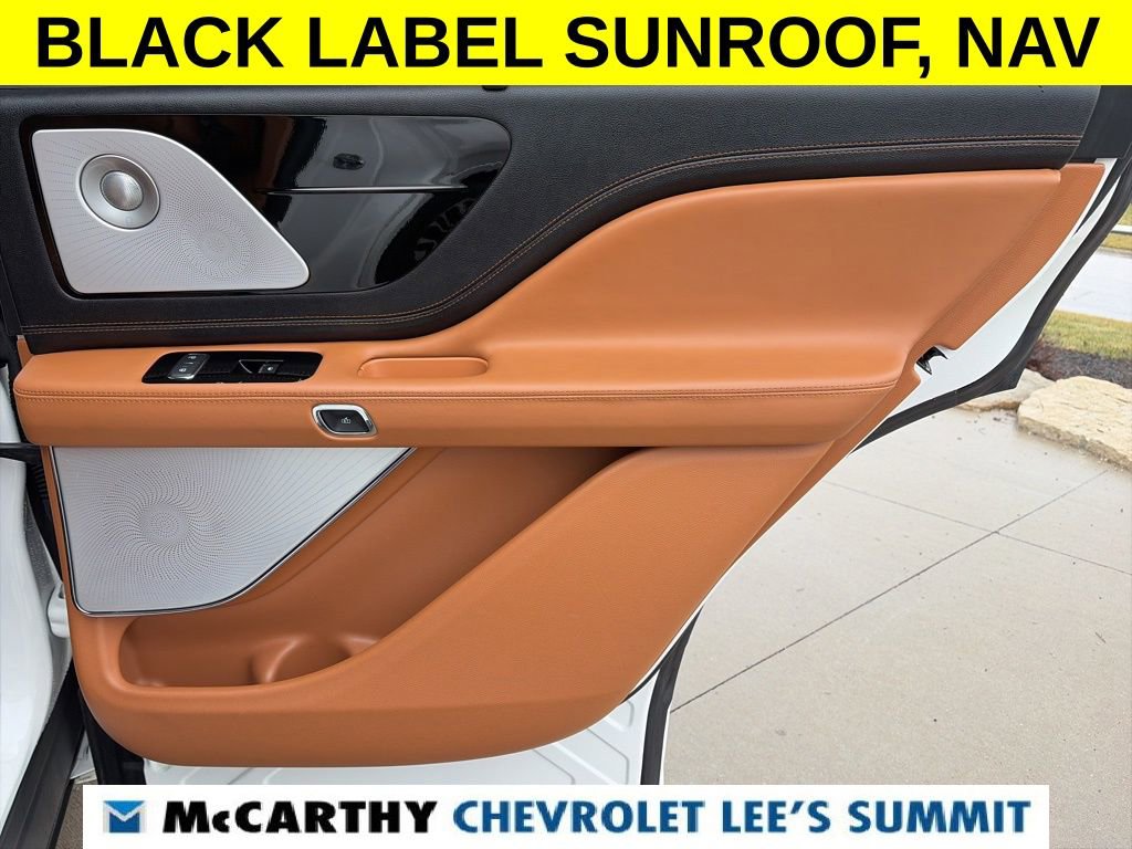 Used 2022 Lincoln Aviator Black Label w/ Dynamic Handling Package image 34