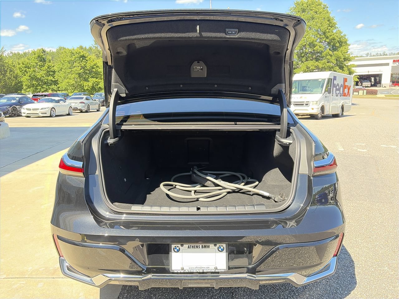 Used 2025 BMW i7 eDrive50 w/ Executive Package RWD image 35