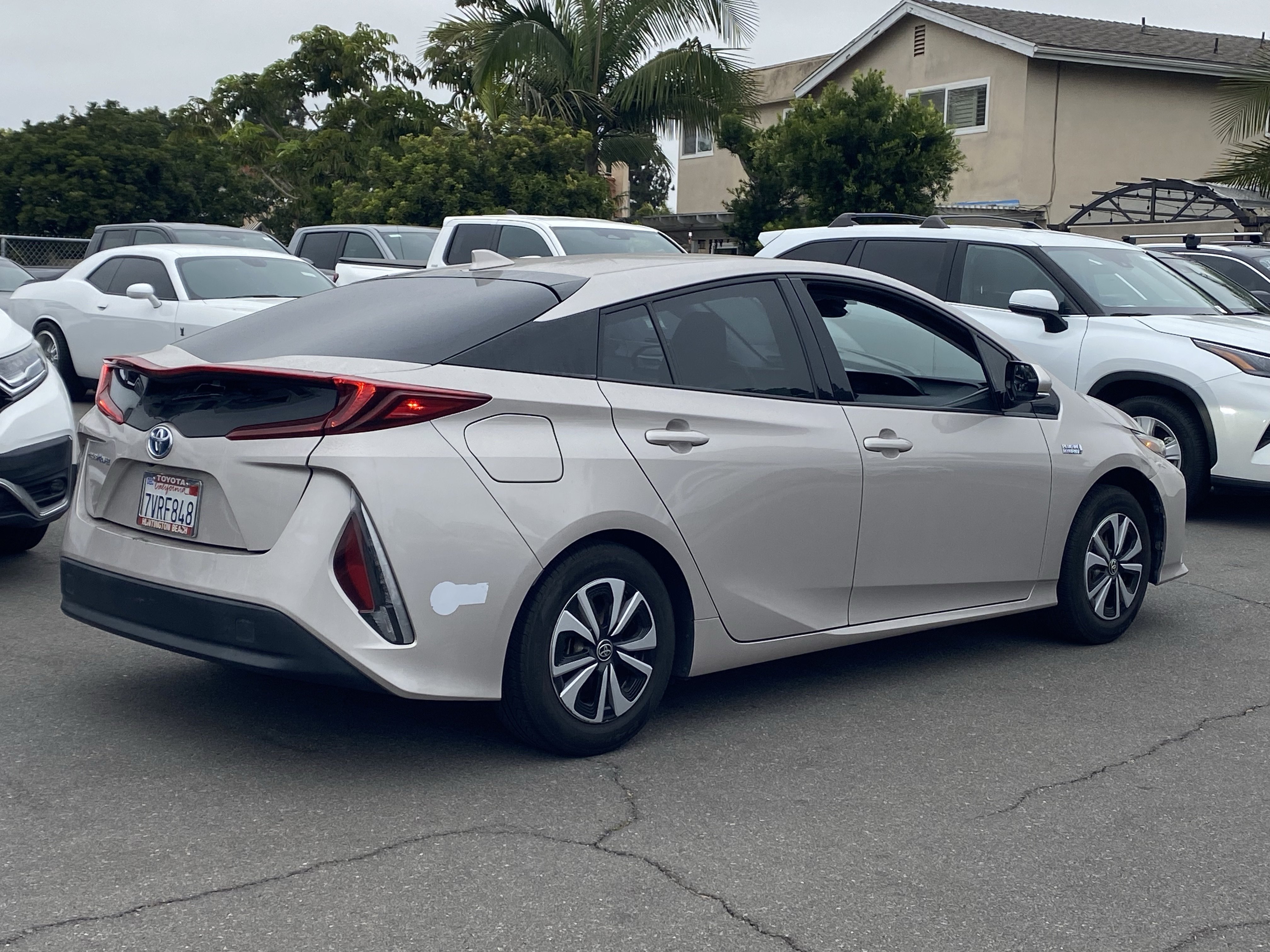 Certified 2017 Toyota Prius Prime Plus FWD image 3
