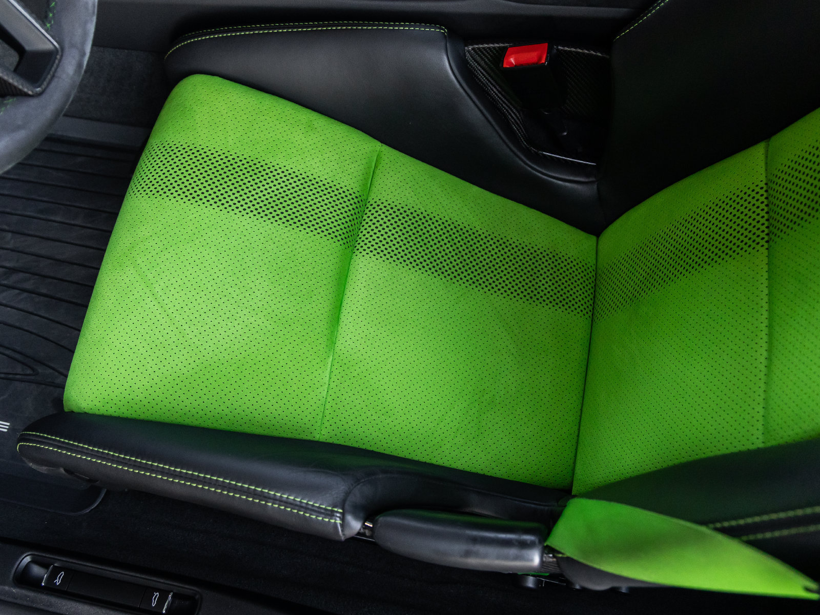 Certified 2019 Porsche 911 GT3 RS RWD image 43