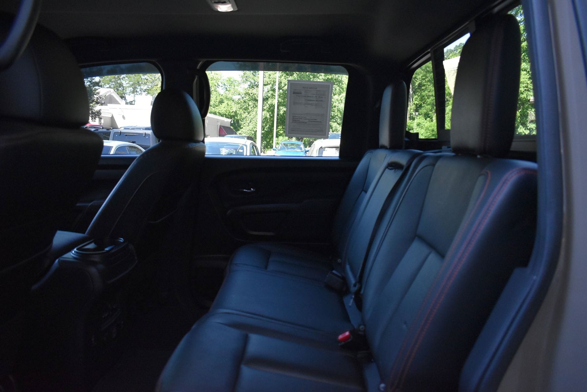 Used 2024 Nissan Titan PRO-4X w/ Pro-4x Convenience Package AWD/4WD image 16