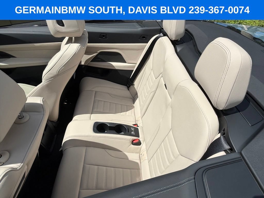 Used 2025 BMW M440i Convertible w/ Premium Package RWD image 16
