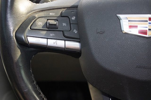 Used 2023 Cadillac XT4 Luxury w/ Cold Weather Package image 24