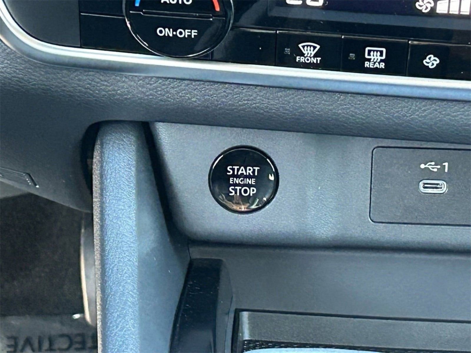New 2026 Nissan Rogue SV FWD image 22