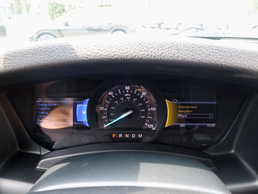 Used 2016 Ford Expedition Limited w/ Equipment Group 301A AWD/4WD image 27