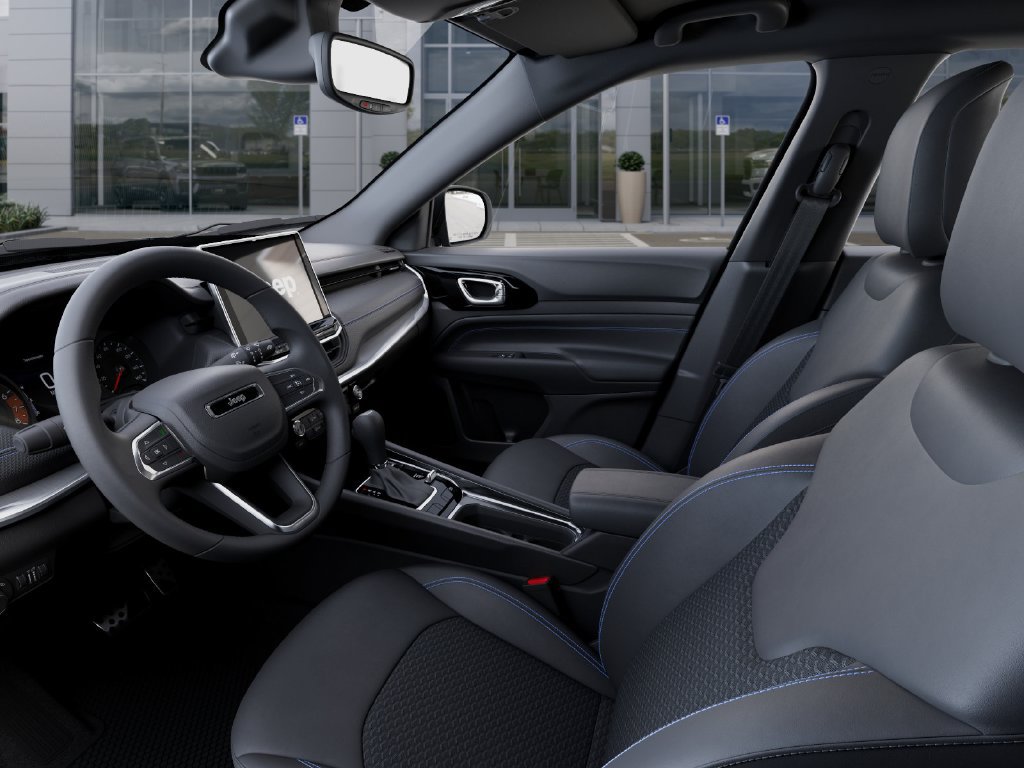 New 2026 Jeep Compass Latitude AWD/4WD image 22