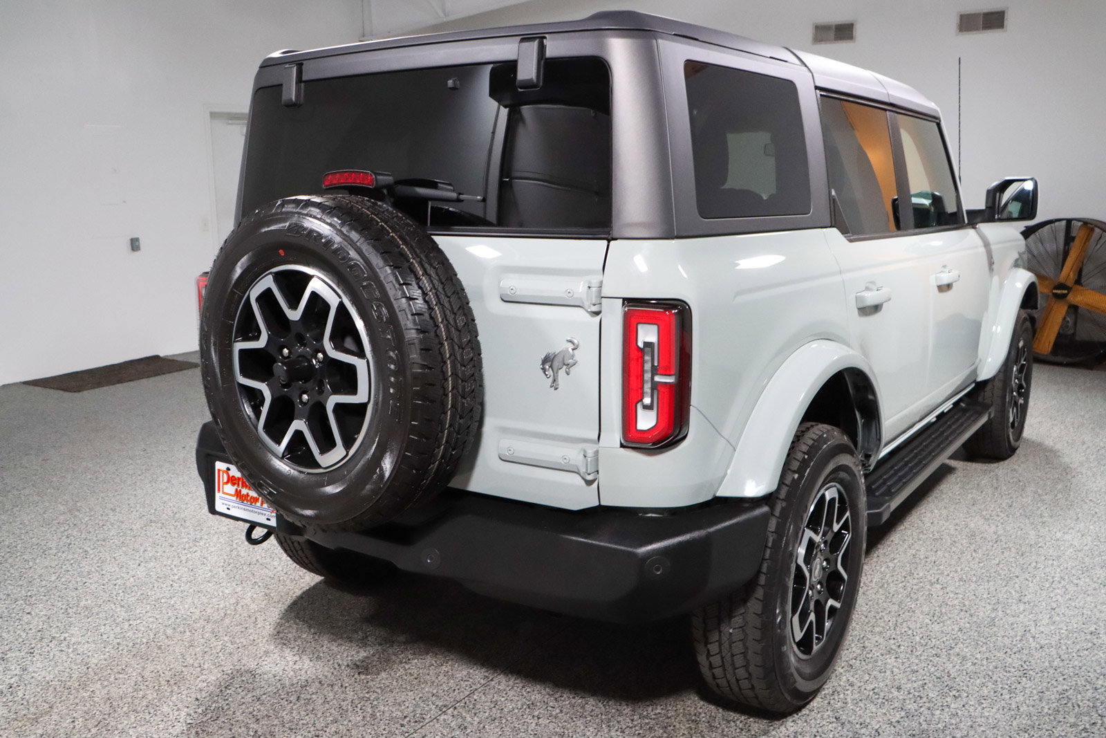 Used 2023 Ford Bronco Outer Banks image 7