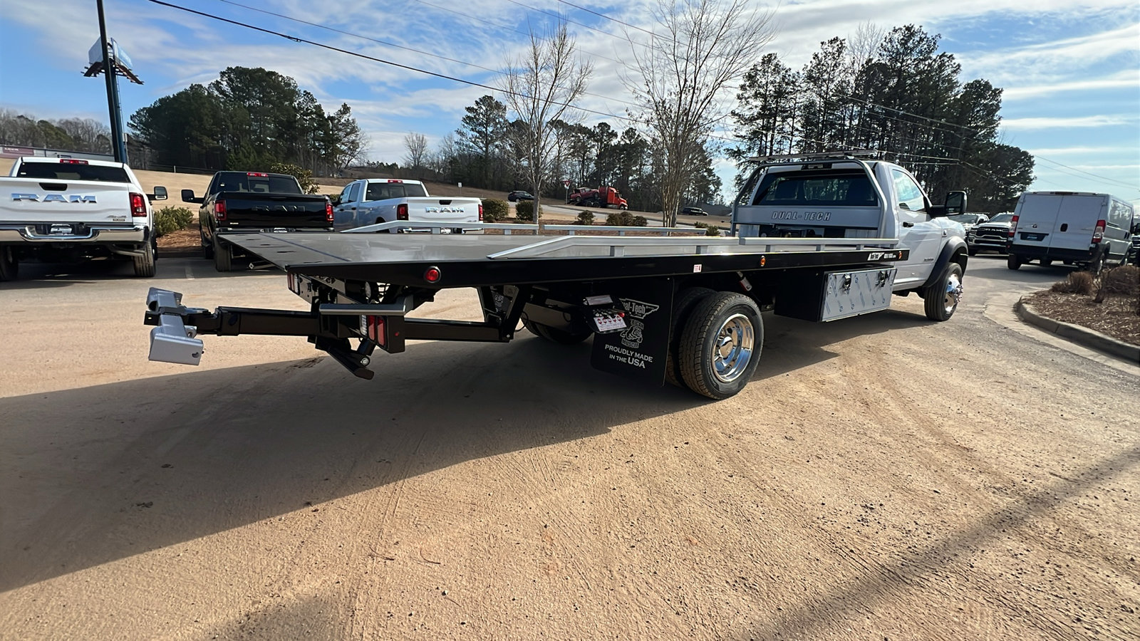 New 2025 RAM 5500 4x4 Regular Cab image 8