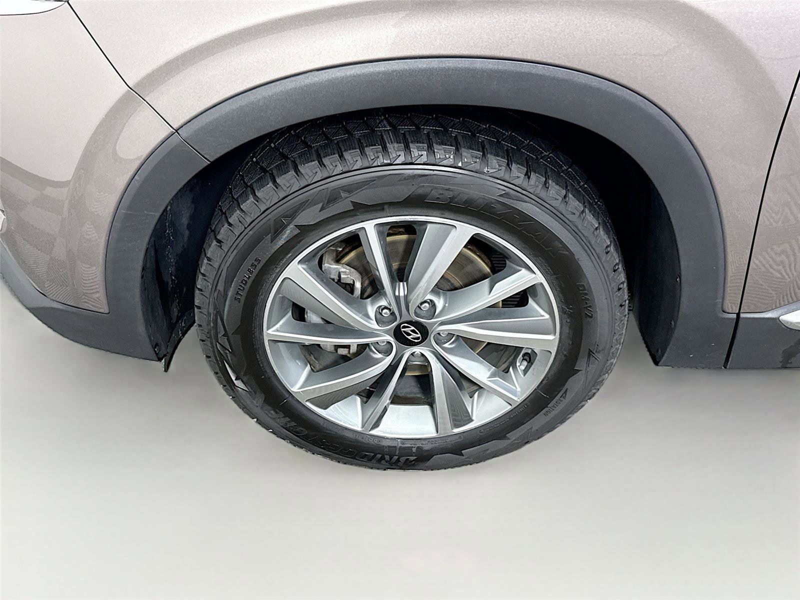 Used 2019 Hyundai Santa Fe Limited image 24