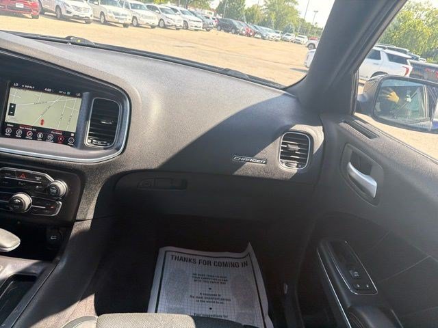 Used 2017 Dodge Charger SXT w/ AWD Plus Group image 22