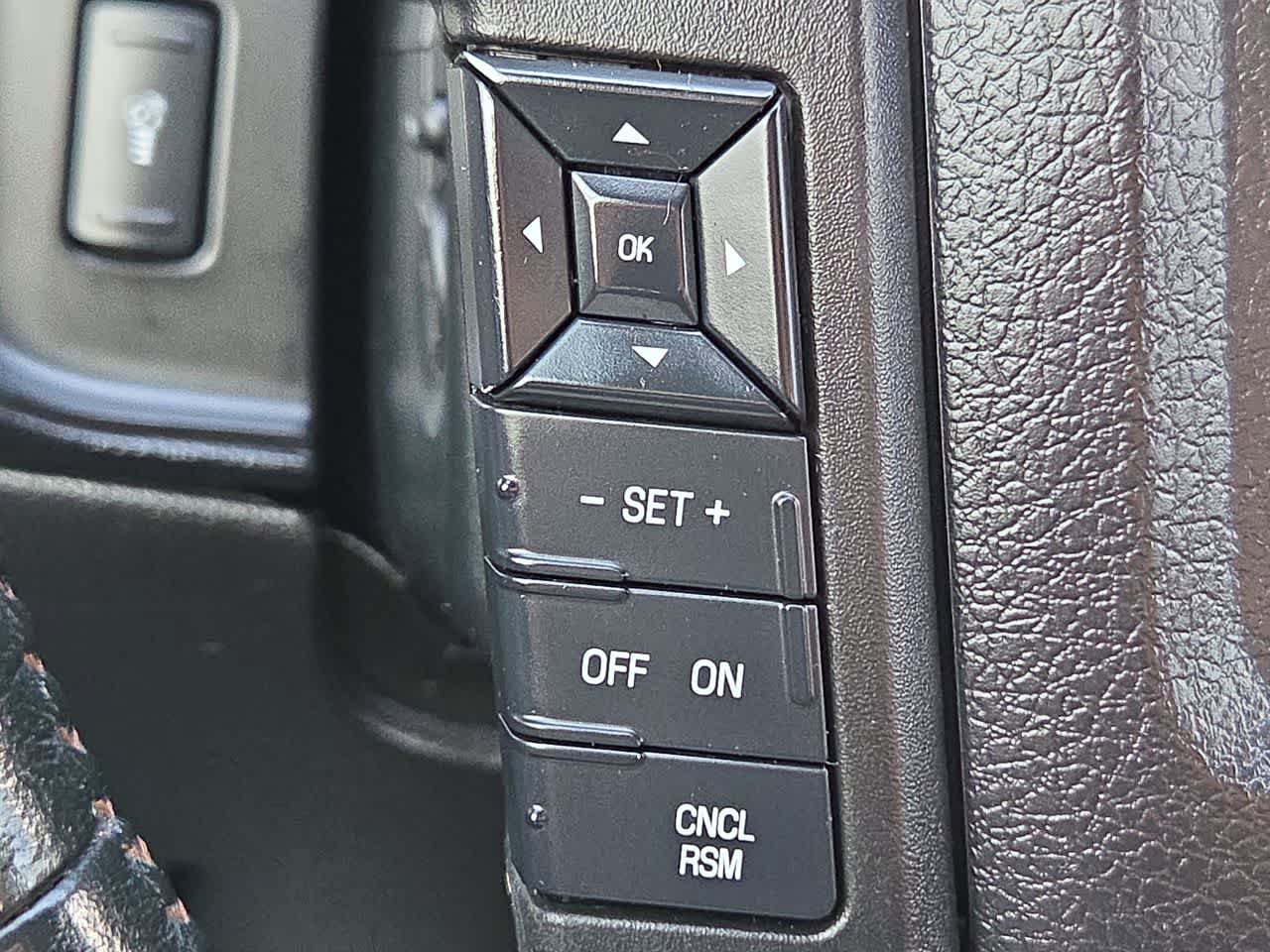 Used 2017 Ford Expedition King Ranch RWD image 23