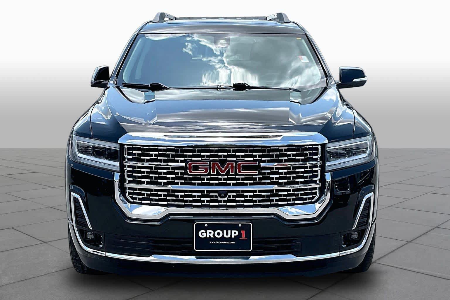 Used 2023 GMC Acadia Denali w/ Black Diamond Edition FWD image 4