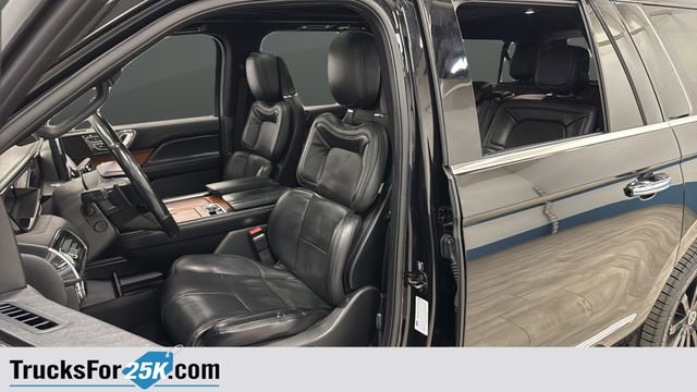 Used 2018 Lincoln Navigator L Reserve w/ Technology Package AWD/4WD image 10