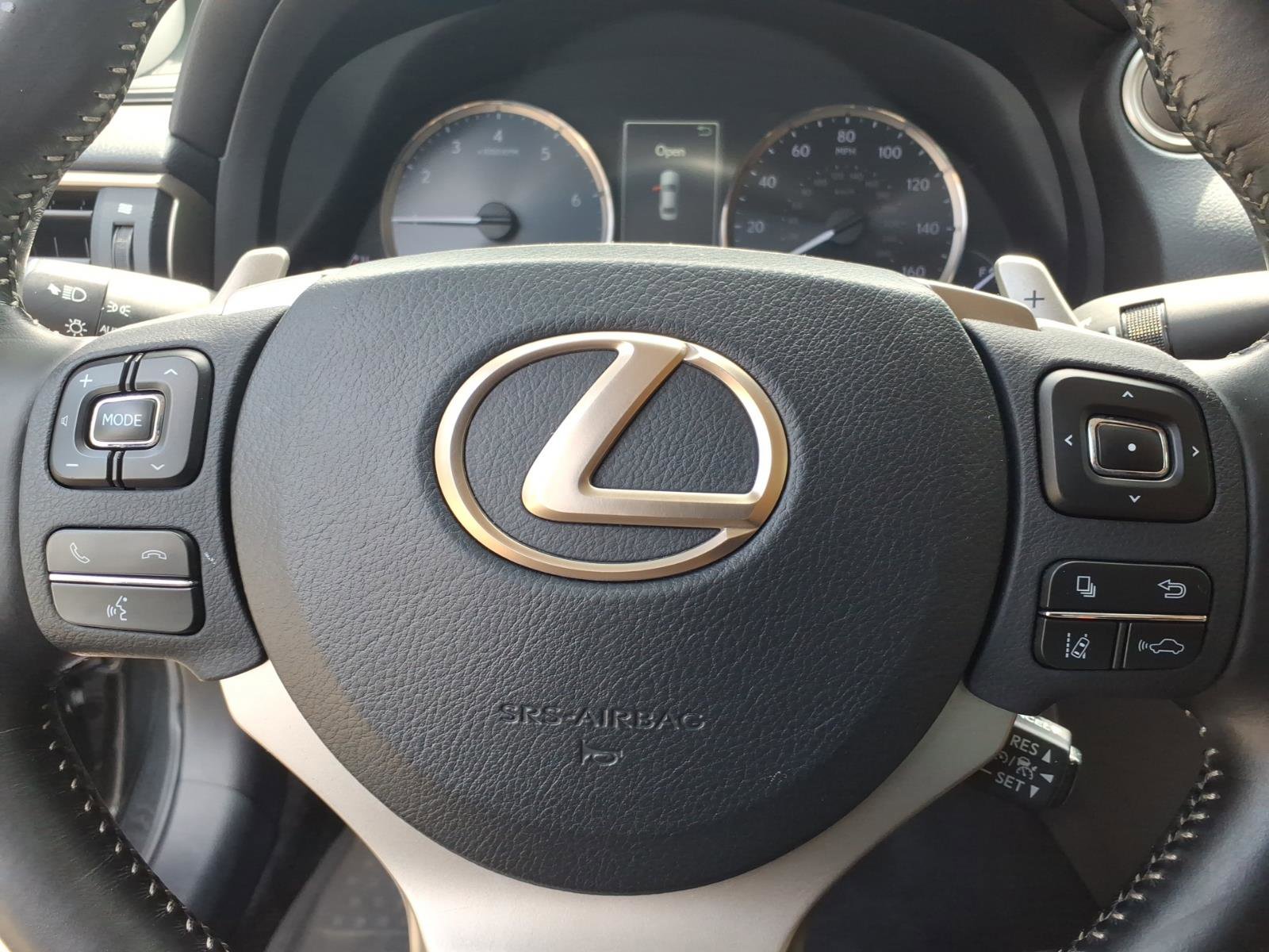 Used 2018 Lexus IS 300 AWD w/ Comfort Package image 9