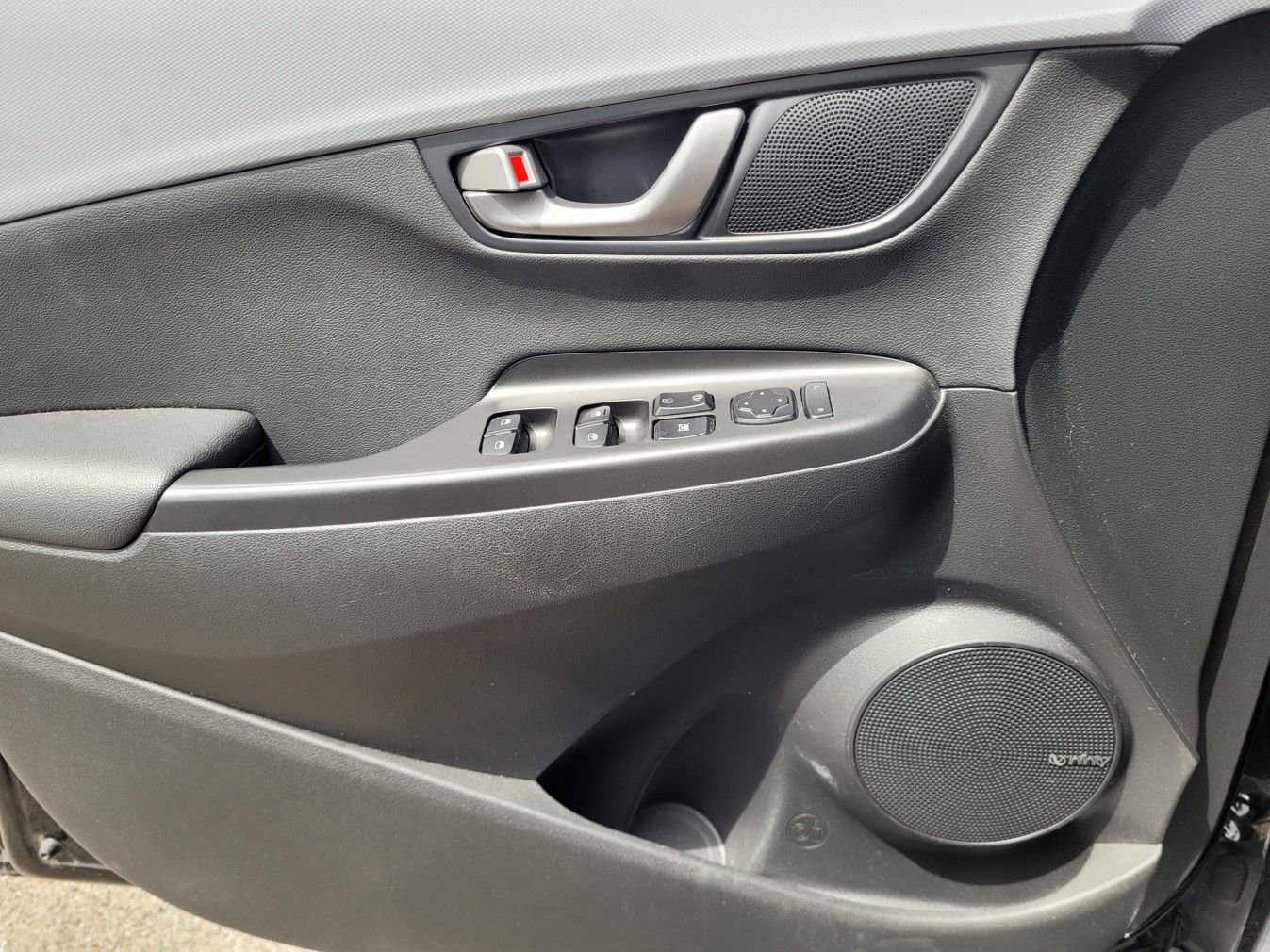 Certified 2021 Hyundai Kona Ultimate AWD/4WD image 21