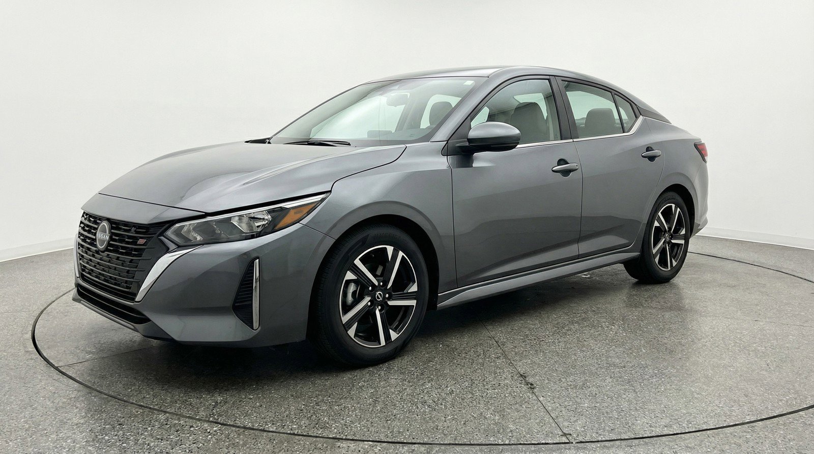 Used 2025 Nissan Sentra SV image 3