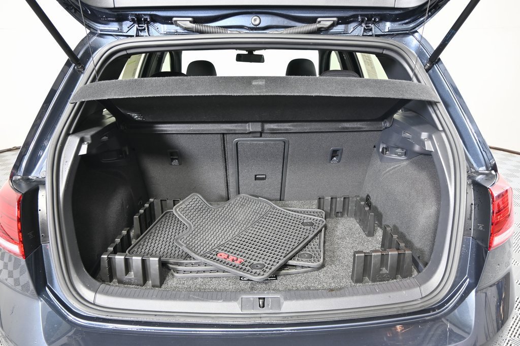 Used 2018 Volkswagen Golf 4-Door image 17