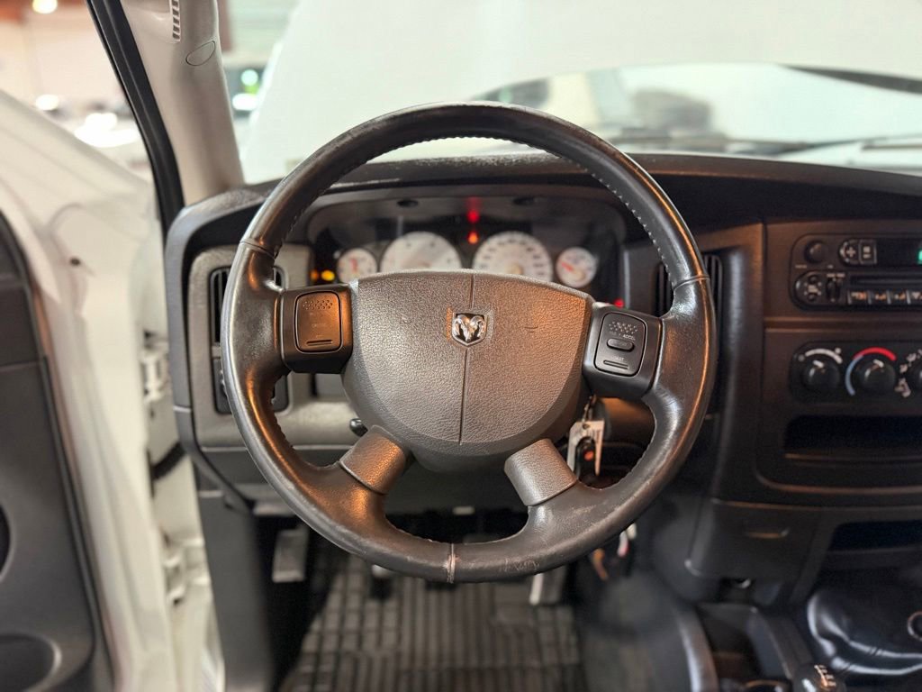 Used 2004 Dodge Ram 3500 Truck SLT w/ Sport Appearance Group AWD/4WD image 15