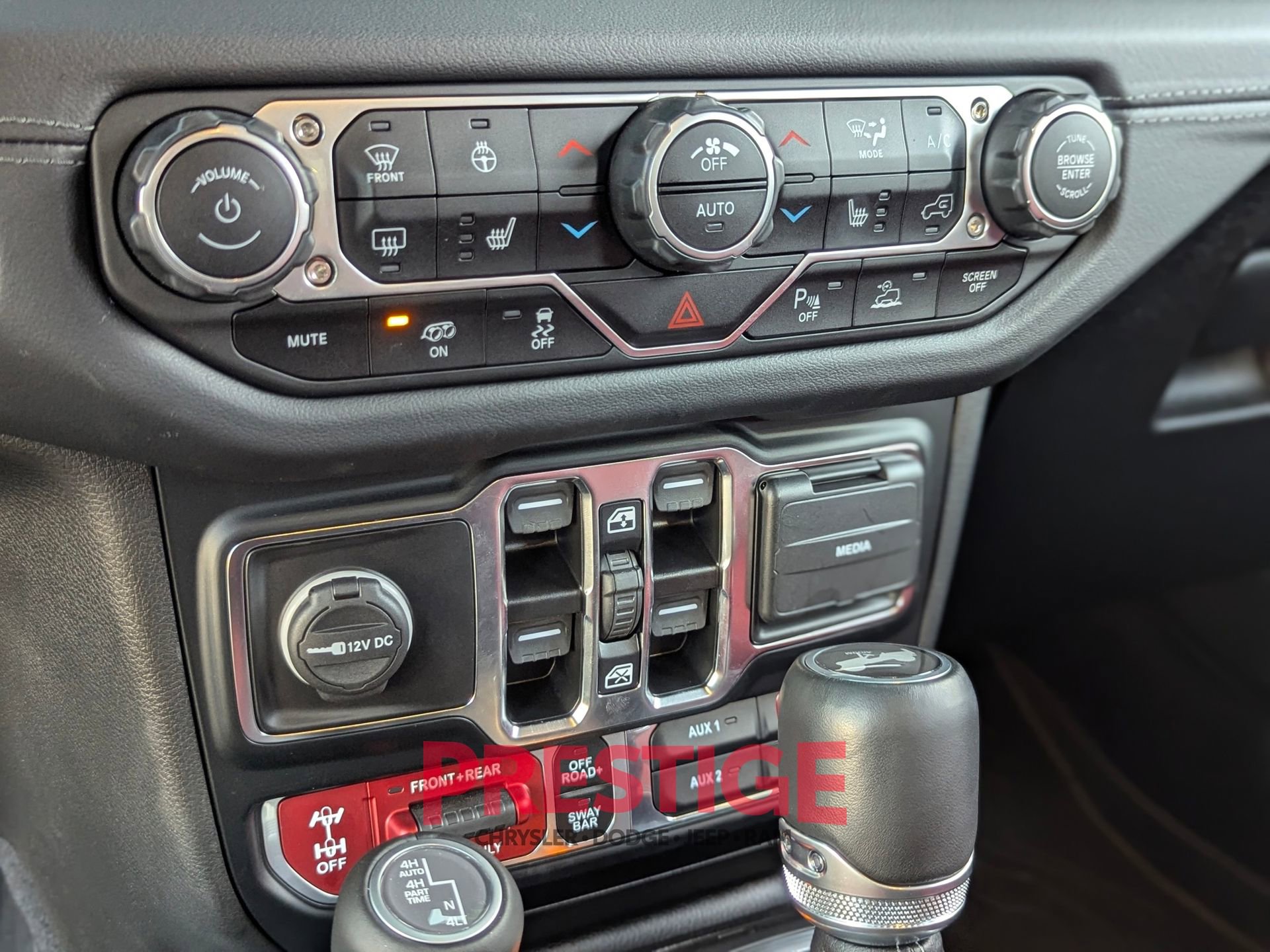 Used 2024 Jeep Wrangler Unlimited Rubicon 392 AWD/4WD image 24
