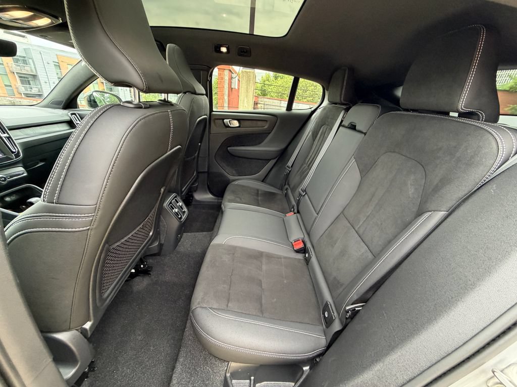 Certified 2023 Volvo C40 P8 Recharge Plus AWD/4WD image 23