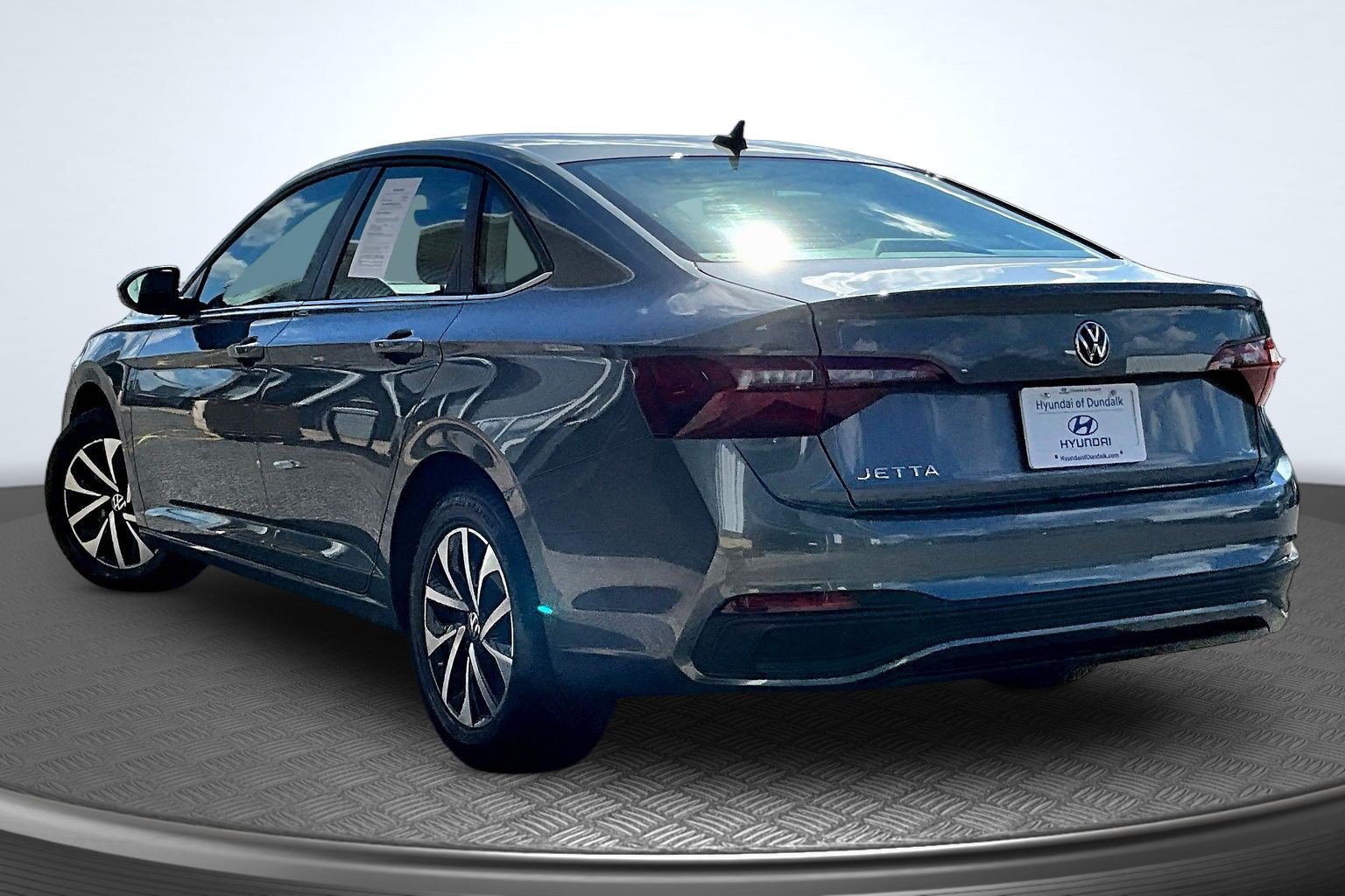 Used 2024 Volkswagen Jetta S FWD image 3