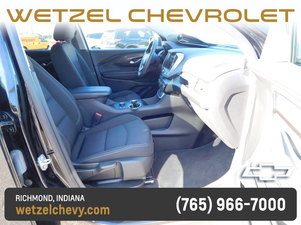 Used 2023 GMC Terrain SLE w/ Driver Convenience Package FWD image 17