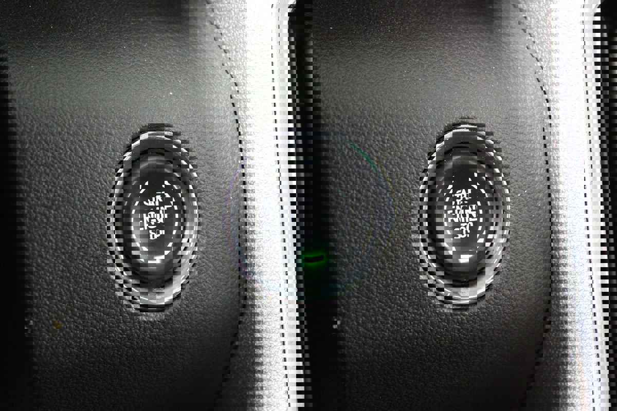 Used 2025 GMC Acadia Elevation image 20