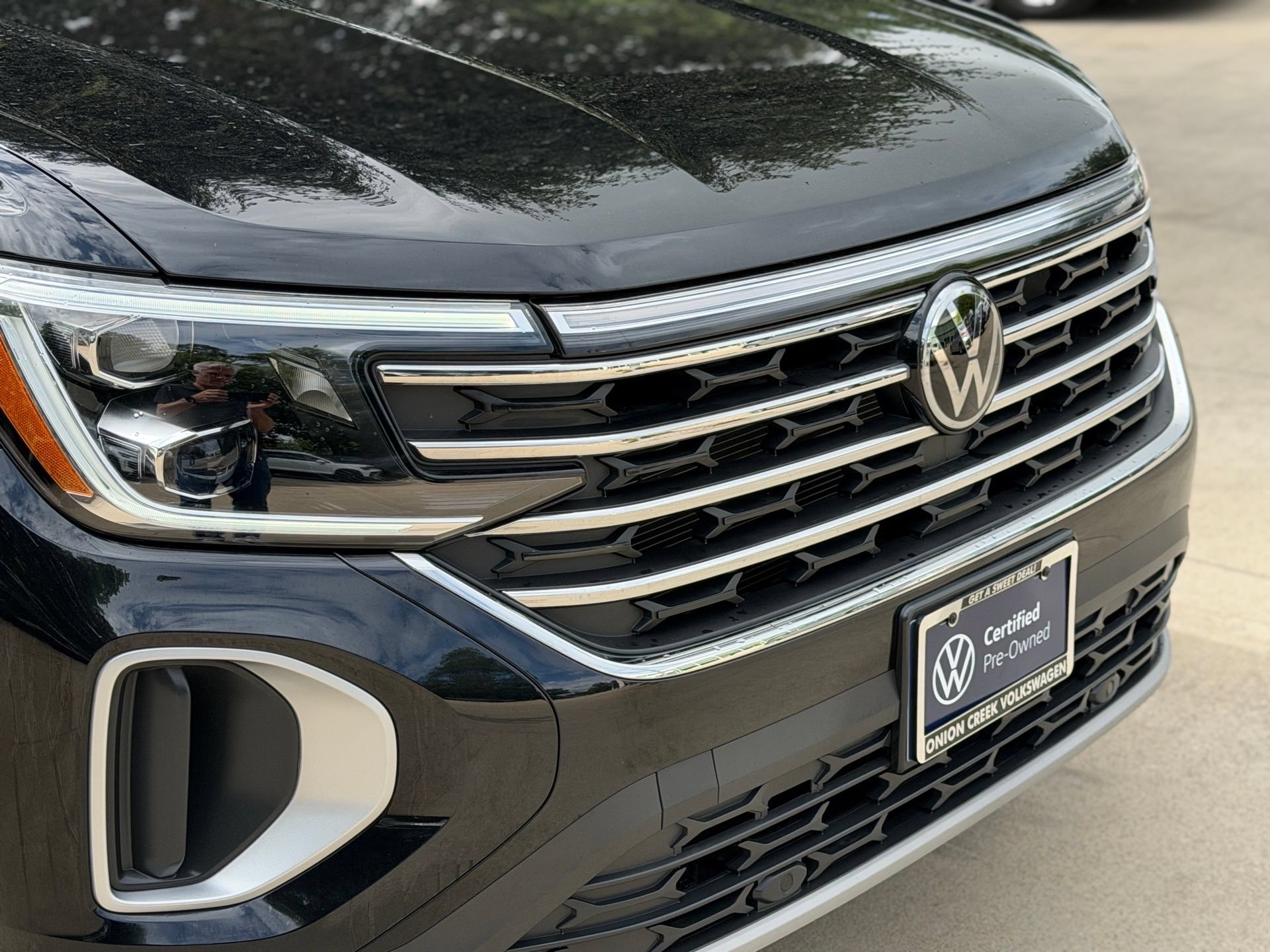 Certified 2026 Volkswagen Atlas SE FWD image 3