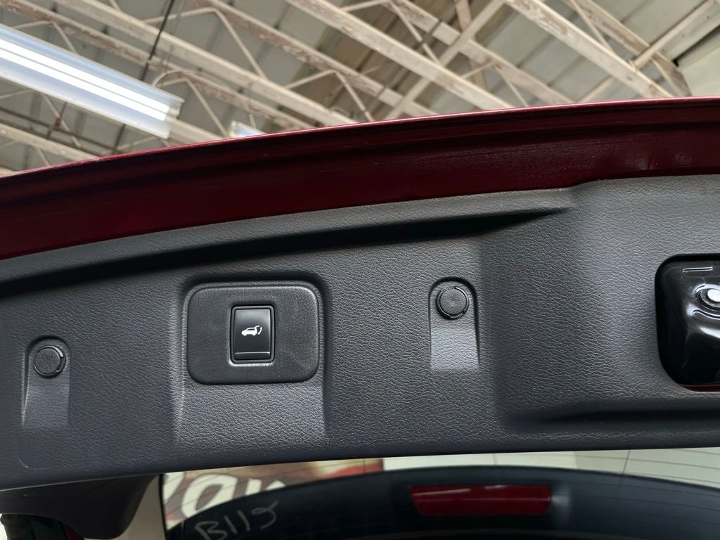 Used 2015 Nissan Murano Platinum w/ Platinum Technology Package image 21