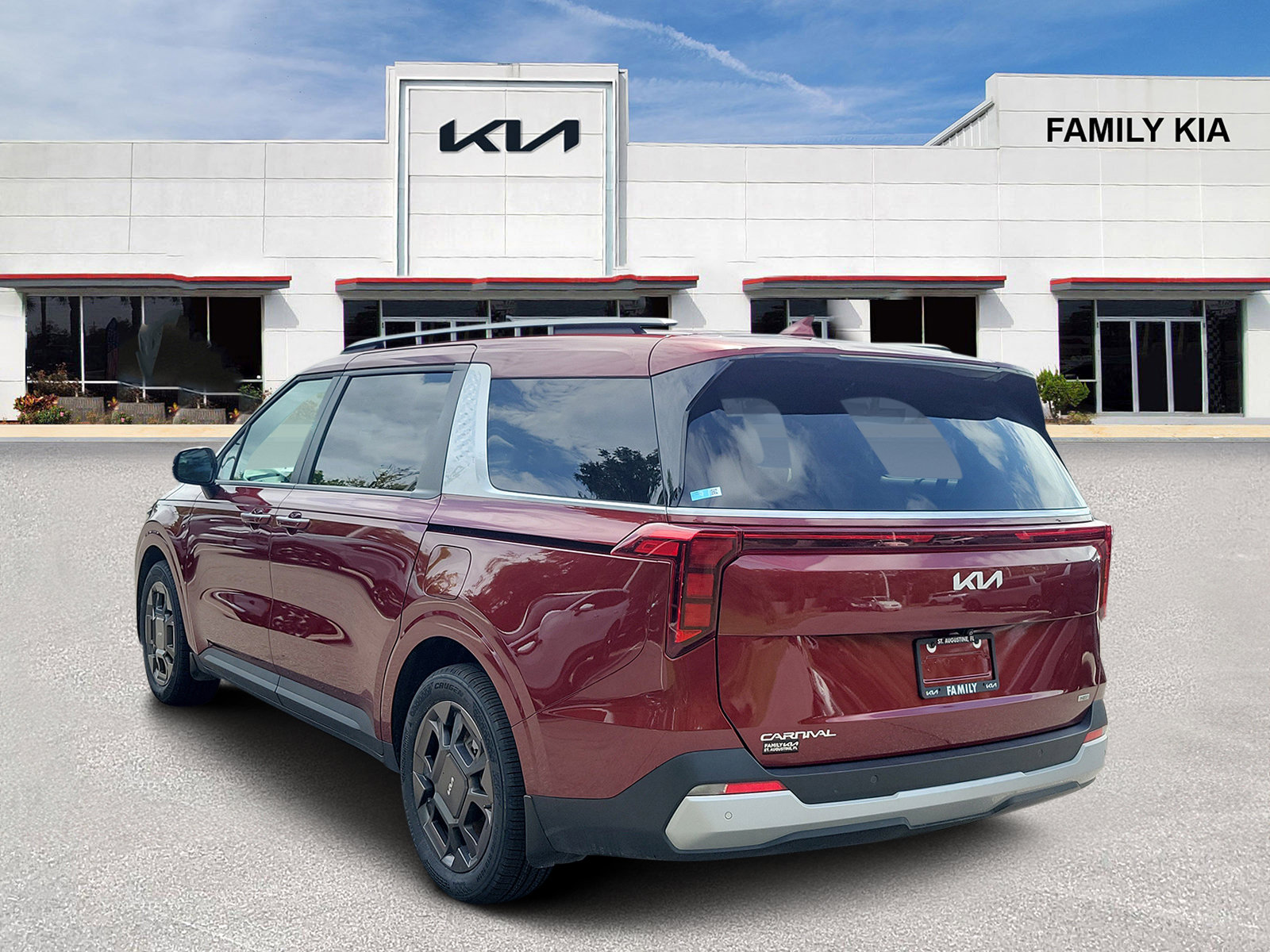 Certified 2025 Kia Carnival EX FWD image 4