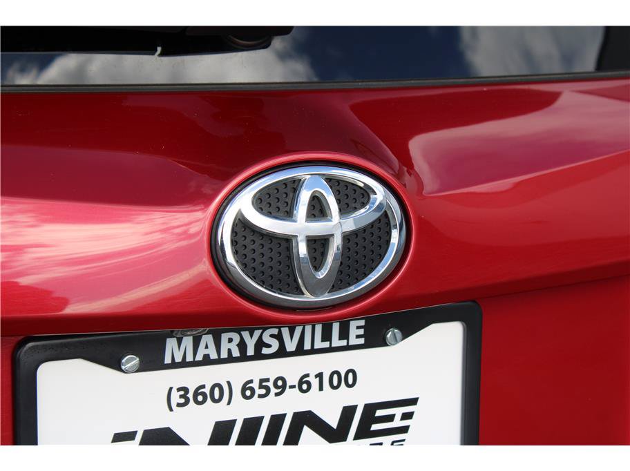Used 2017 Toyota RAV4 XLE AWD/4WD image 36