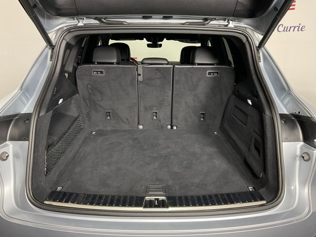 Used 2021 Porsche Cayenne AWD/4WD image 11