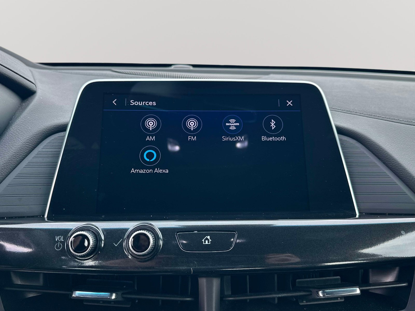 Certified 2024 Cadillac CT4 Luxury w/ Sun And Sound Package image 11