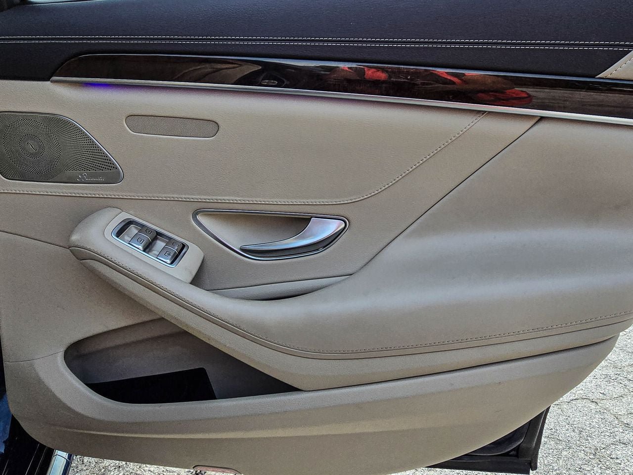 Used 2019 Mercedes-Benz S 560 Sedan image 37