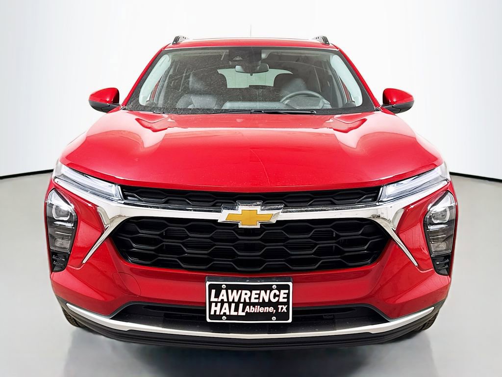 New 2026 Chevrolet Trax LT w/ Sunroof Package FWD image 2