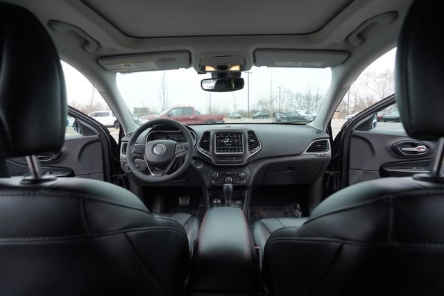 Used 2022 Jeep Cherokee Trailhawk w/ Sun, Sound & Nav Group image 25