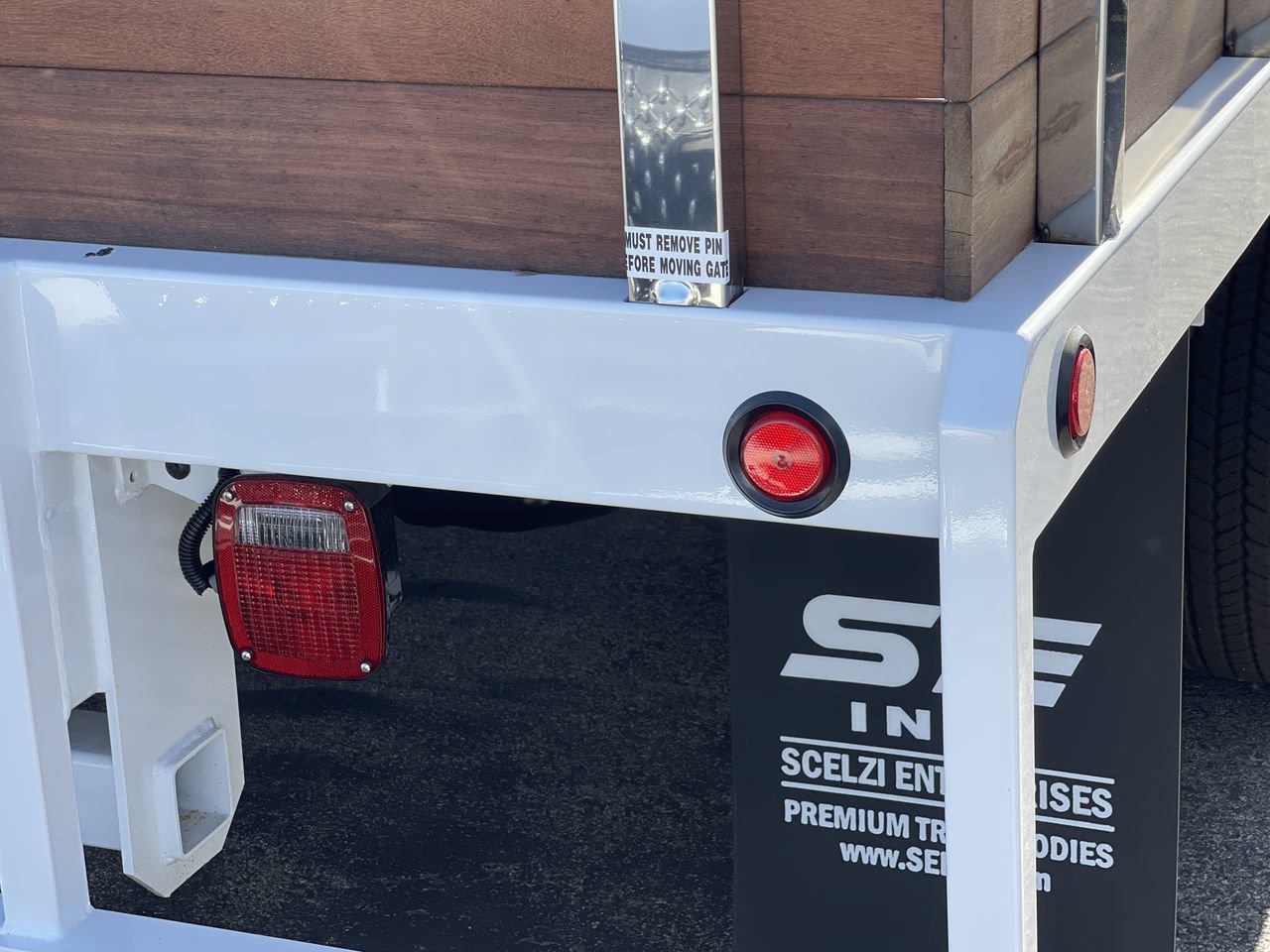 New 2026 Ford F550 2WD Regular Cab Super Duty image 9