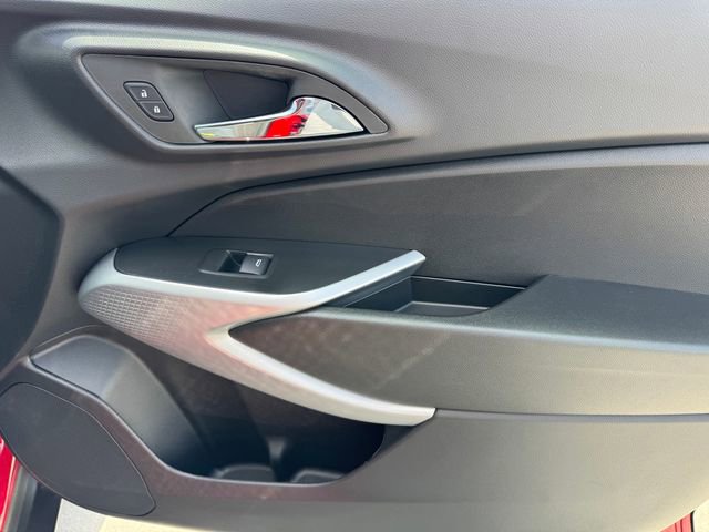 Used 2026 Chevrolet Trax LS w/ LS Convenience Package image 7