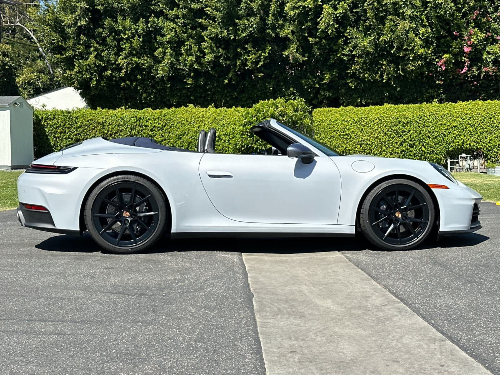 New 2026 Porsche 911 Carrera T RWD image 8