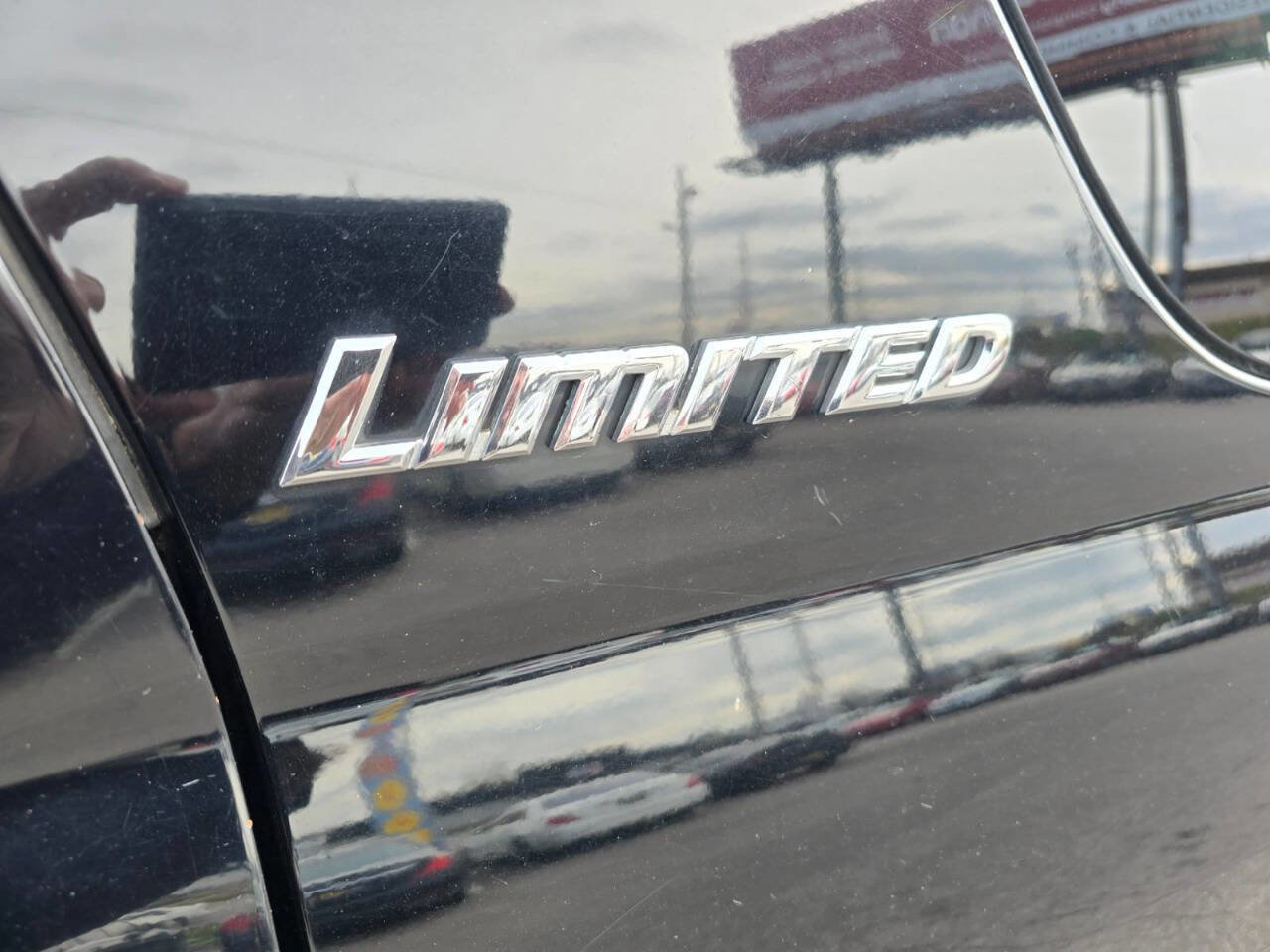 Used 2004 Toyota Sequoia Limited image 12