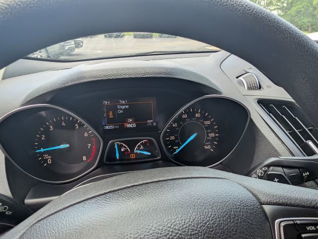 Used 2017 Ford Escape SE AWD/4WD image 19