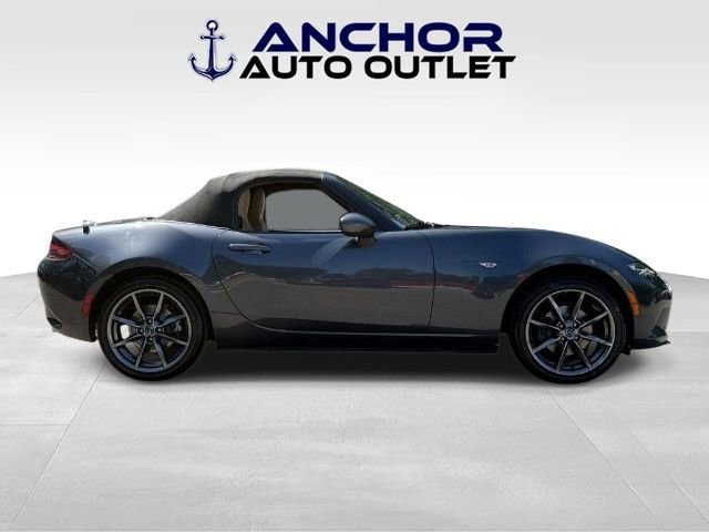 Used 2016 MAZDA MX-5 Miata Grand Touring RWD image 9