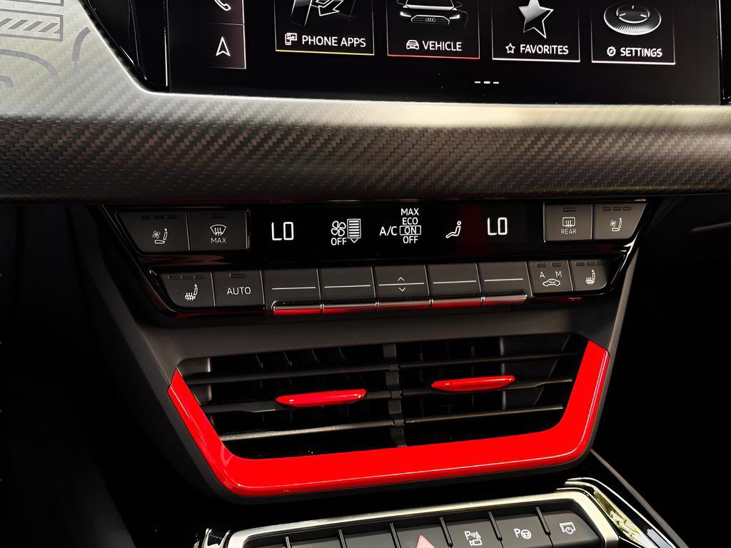 Used 2023 Audi RS e-tron GT image 14