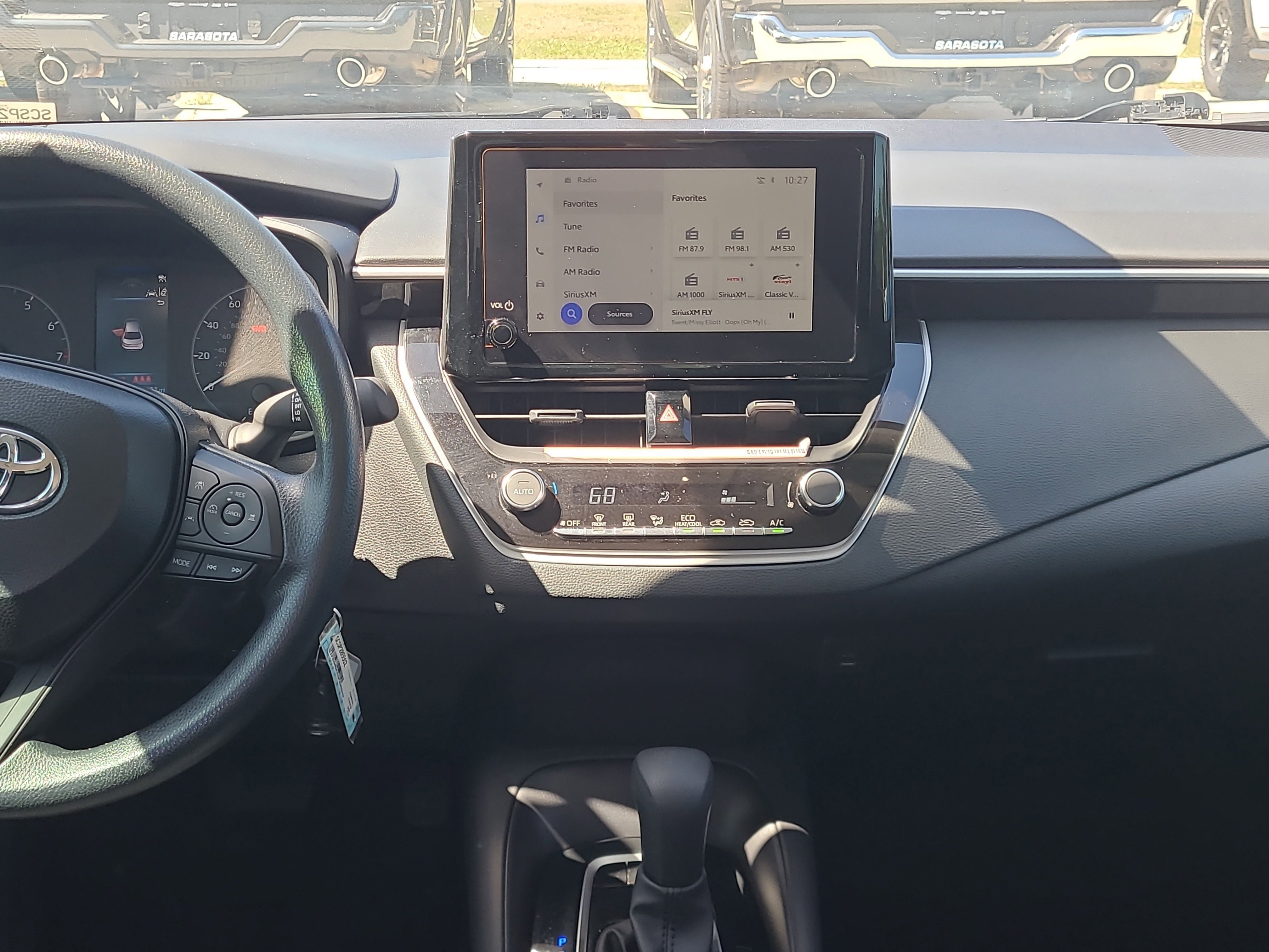 Used 2025 Toyota Corolla LE FWD image 15