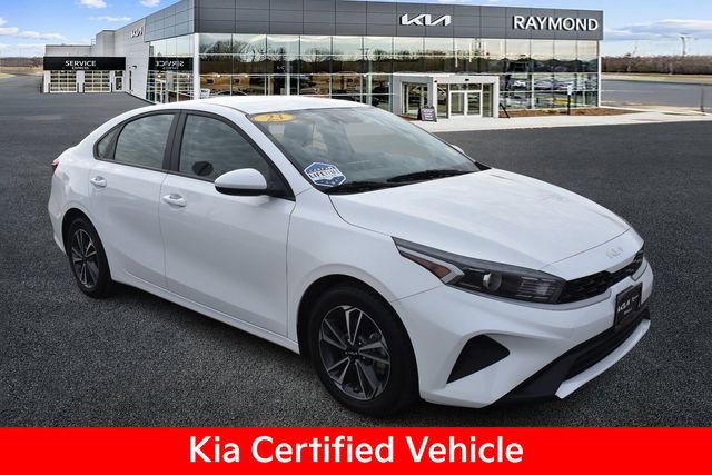 Certified 2023 Kia Forte LXS image 1
